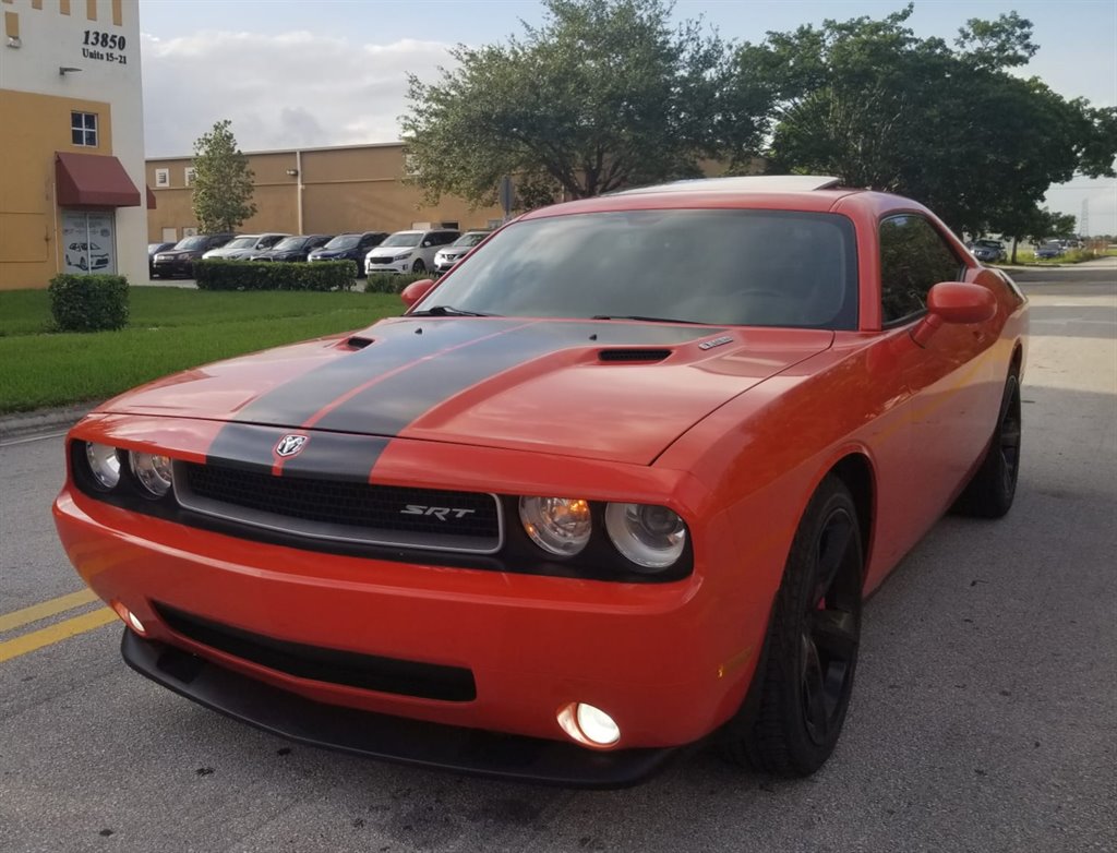 2009 Dodge Challenger SRT8's photo